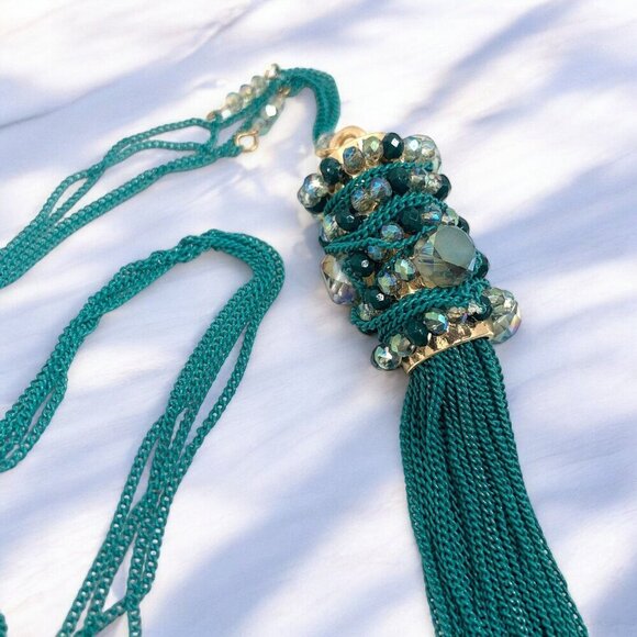 Green Chainlink Necklace With Boho Jewel Tassel Pendant Extra Long Gold Accents - Picture 8 of 8